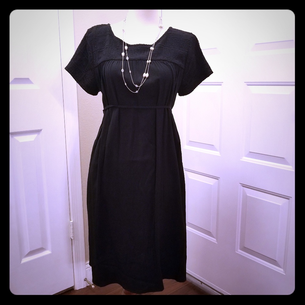 Liz Lange short sleeve Black Maternity XS dress.